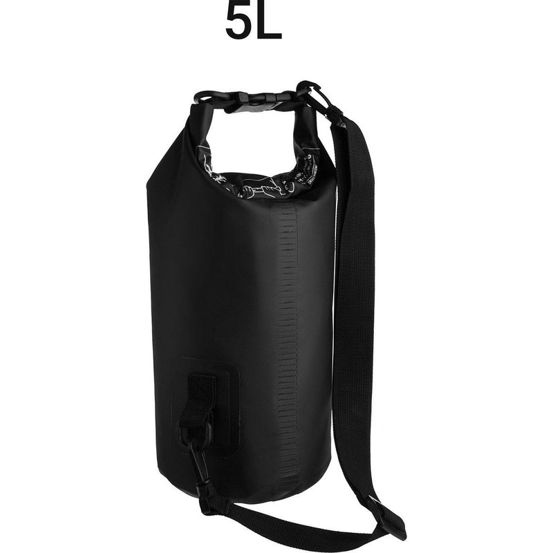 Load image into Gallery viewer, Hikemeister 5 Liter - waterdichte tas - outdoor droogtas - Dry Bag - plunjezak - met waterdichte front pocket en reflectie logo zwart met singel straps zwart
